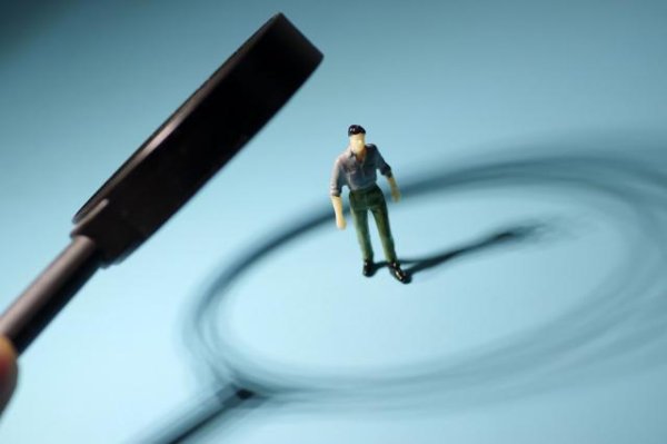 驰盈策略 国轩高科Q3净利暴增1434%背后：扣非净利润仅千万！激进扩张负债超868亿